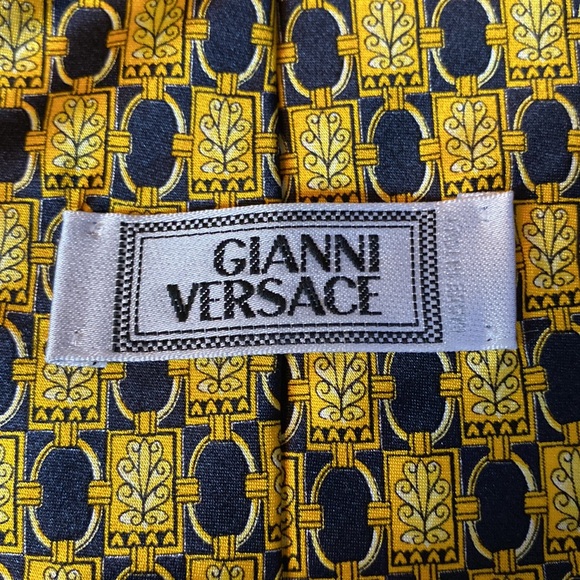 Versace Other - Gianni Versace Made in Italy Silk Tie Gold & black